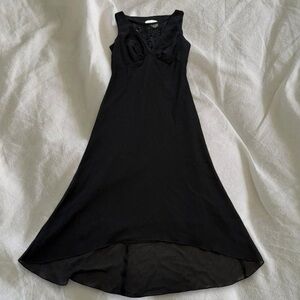Elegant Black Sleeveless Dress